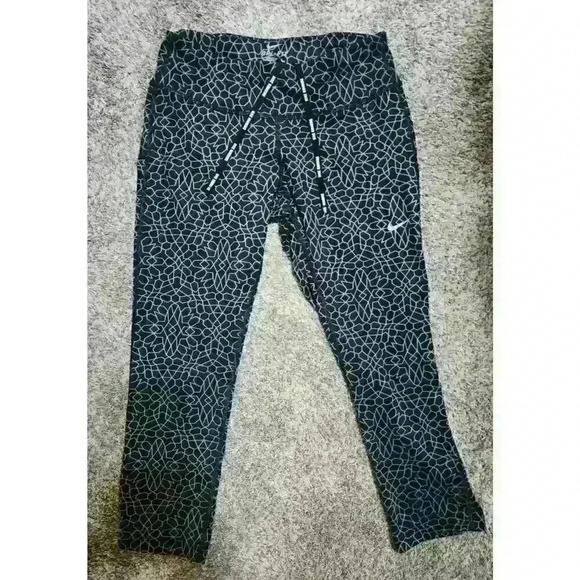 Nike Epic Run Starglass Tight Fit Capri Size SMALL Women's Running Leggings Gym - Picture 2 of 5